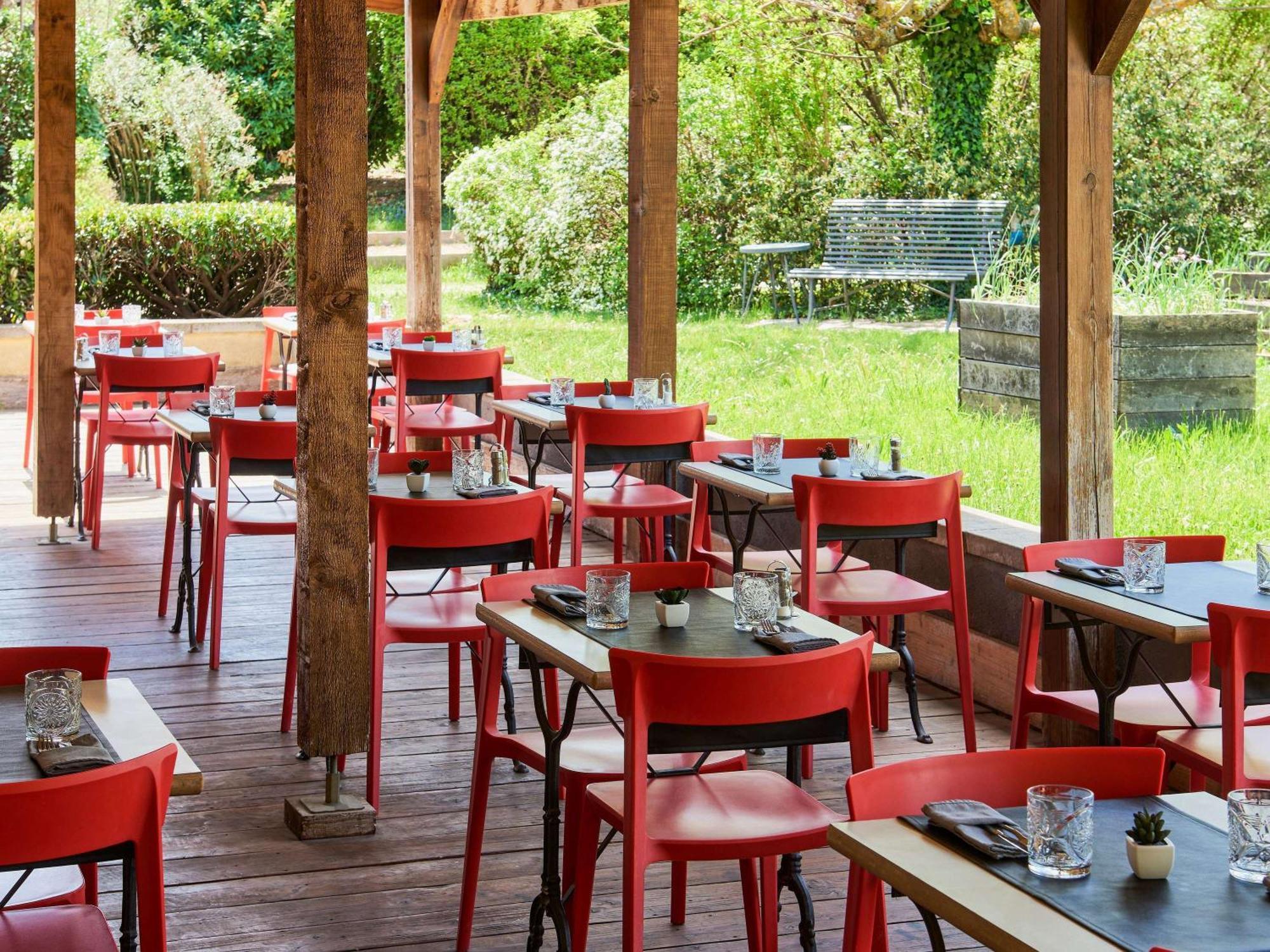 Ibis Budget Sisteron Luaran gambar